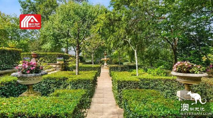 Chinese Shoe King buys the most expensive property in Warrawee, Upper North District, Sydney, for million.