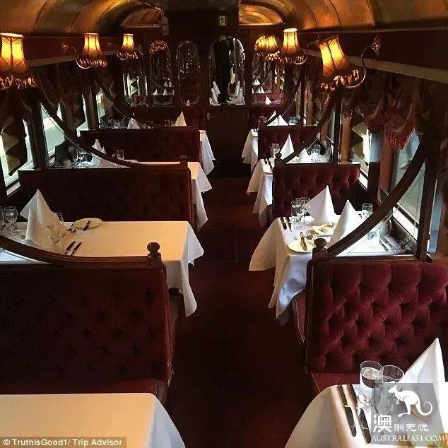 Good news! The Melbourne tram restaurant has come back to life, and it's time to see the scenery by the side of the meal.