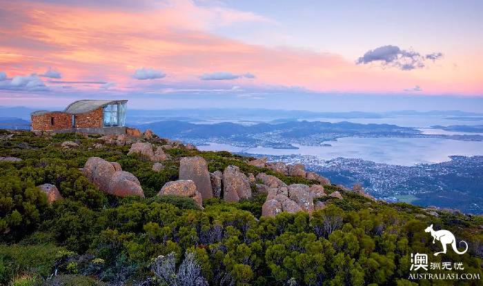 The 101 most beautiful and funniest things in Australia are all here, and there are no regrets to go to the end of this life.