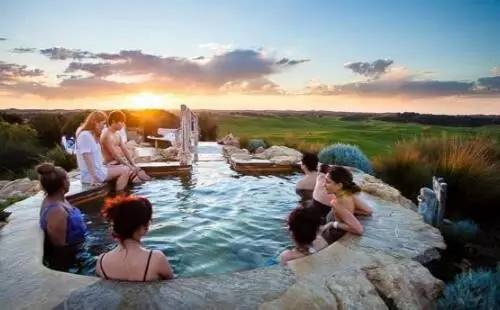 The 101 most beautiful and funniest things in Australia are all here, and there are no regrets to go to the end of this life.