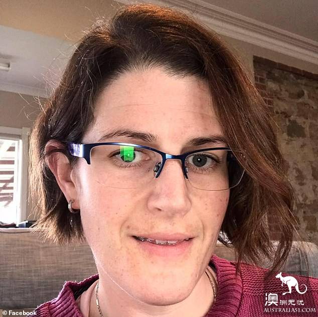 Australian female doctors were trapped in exploring the cave on Christmas Island and survived by drinking Rain Water.