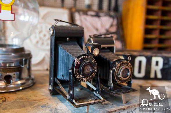 Finally! Sydney's top 10 antique shops, all of which are here.