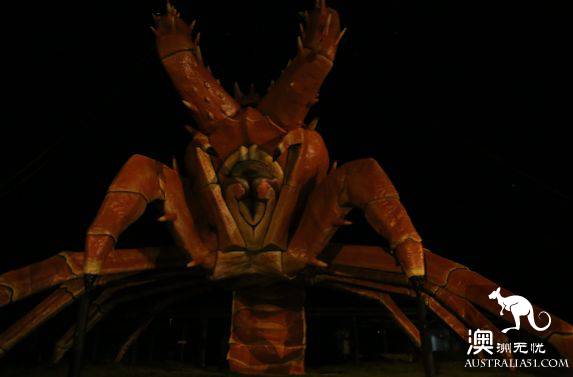 Robe, the nearest lobster town to Adelaide, eats delicious lobster and runs into ruins.