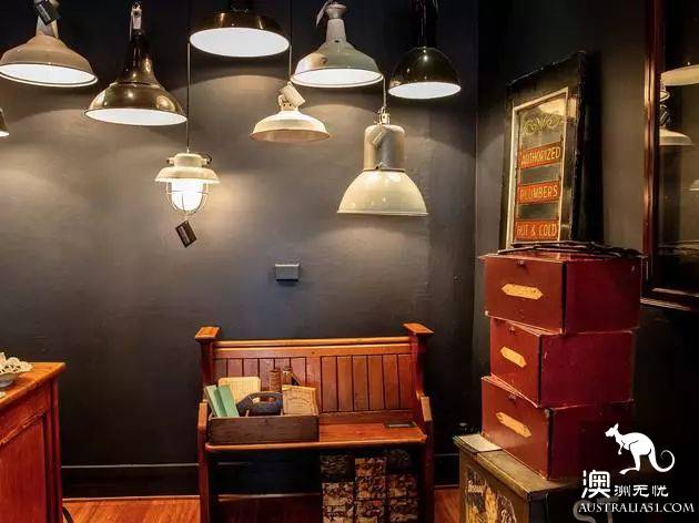 Finally! Sydney's top 10 antique shops, all of which are here.
