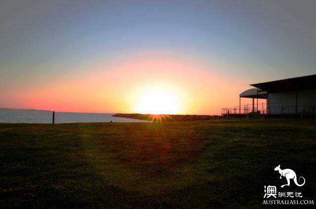 Tired of seeing Ade's beach and sunset? Go to Viktor, see not only the sunrise, but also the unique winds, the different islands.