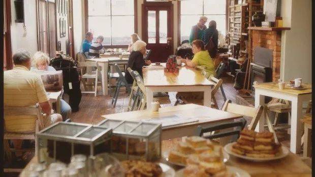 Mei cried! This retro town near Melbourne, Daylesford, takes you through to the 19th century in a second.
