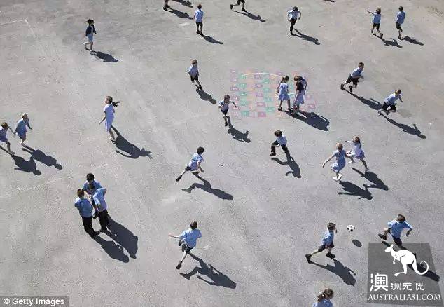 Deadly games have swept through Australian campuses, causing deaths and injuries, and Chinese parents must pay attention to them.