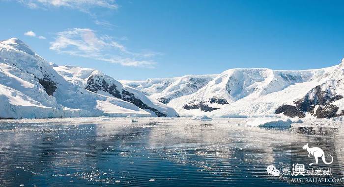 Sydney is too hot! I'm going to the south. The most beautiful polar flight in the world is leaving once a year.