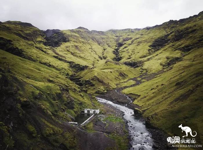National Geographic selected the top 10 best concave photo pools in the world. Which one have you been to?