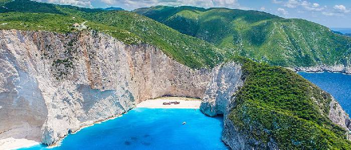 The top 100 beaches in the world have announced that Australia is the second largest beach in the world.