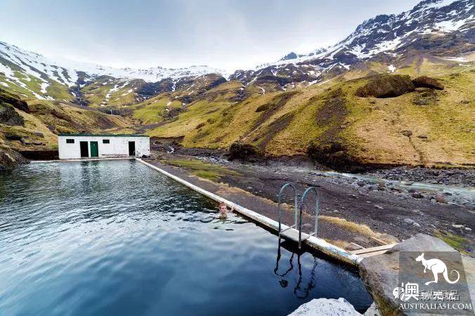 National Geographic selected the top 10 best concave photo pools in the world. Which one have you been to?