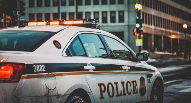 How do you deal with the police in Australia?