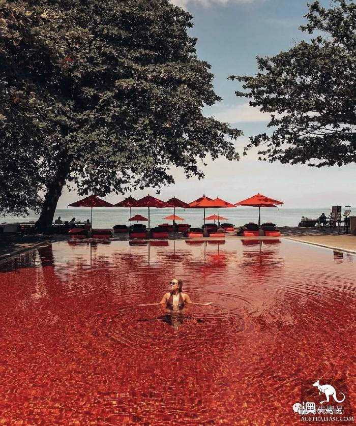 National Geographic selected the top 10 best concave photo pools in the world. Which one have you been to?