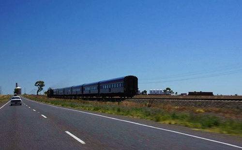 Detailed introduction to Melbourne to Adelaide train The Overland